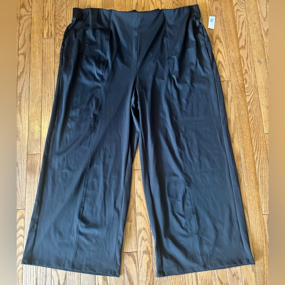 Old Navy Women’s 4X Wide Leg Powersoft Leggings